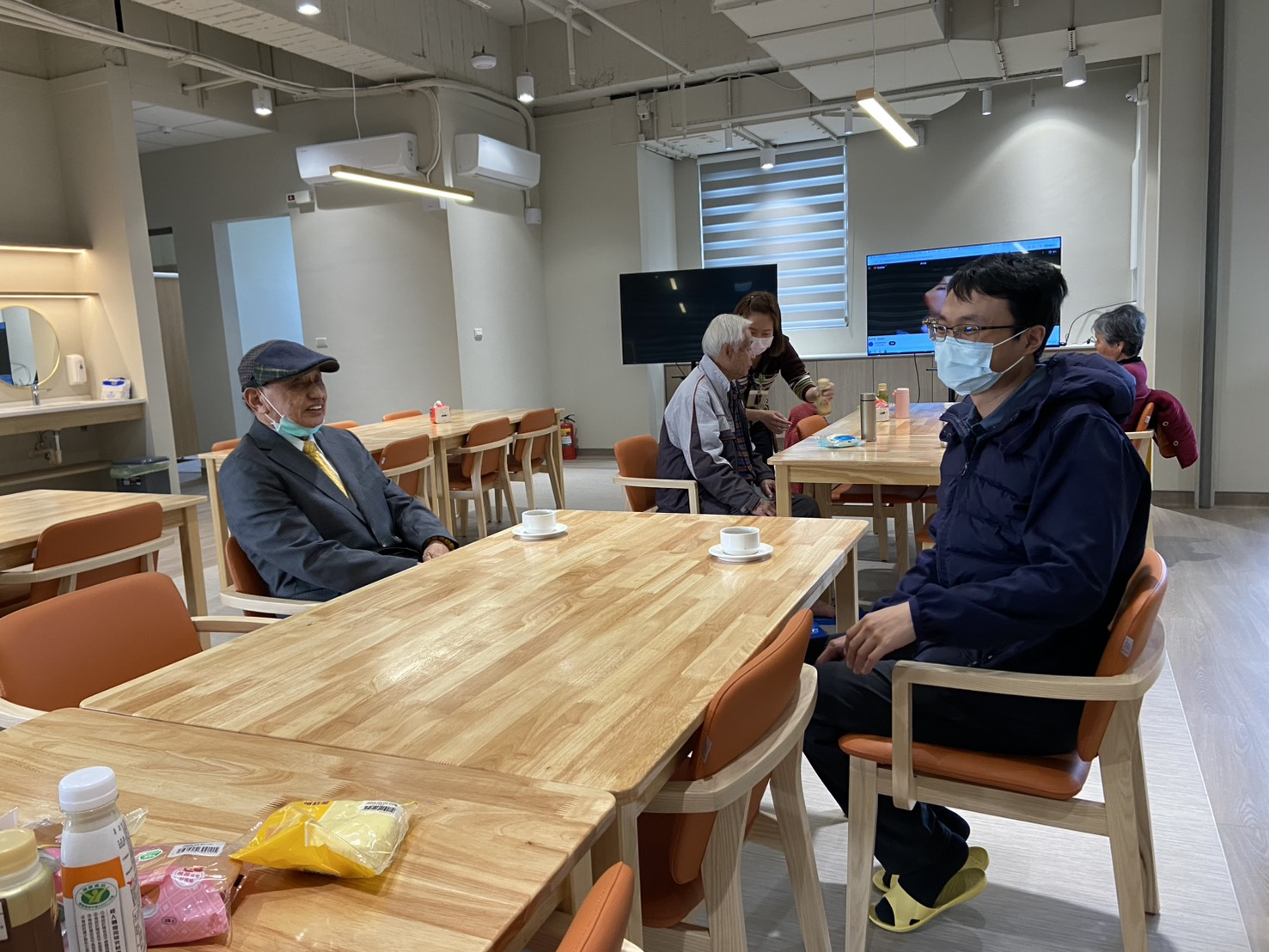 1140401彰濱秀傳總裁參觀長照衛福大樓照片4