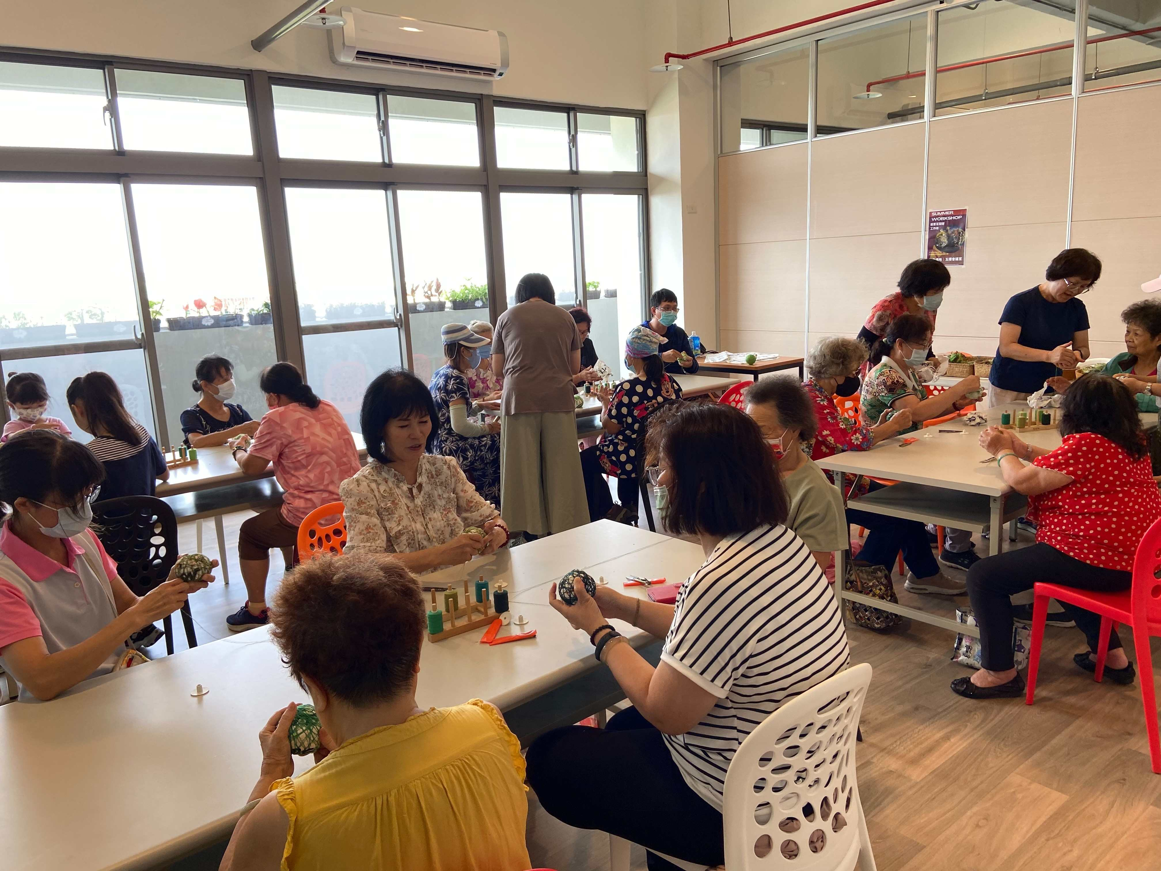20250704創意苔癬球製作照片2
