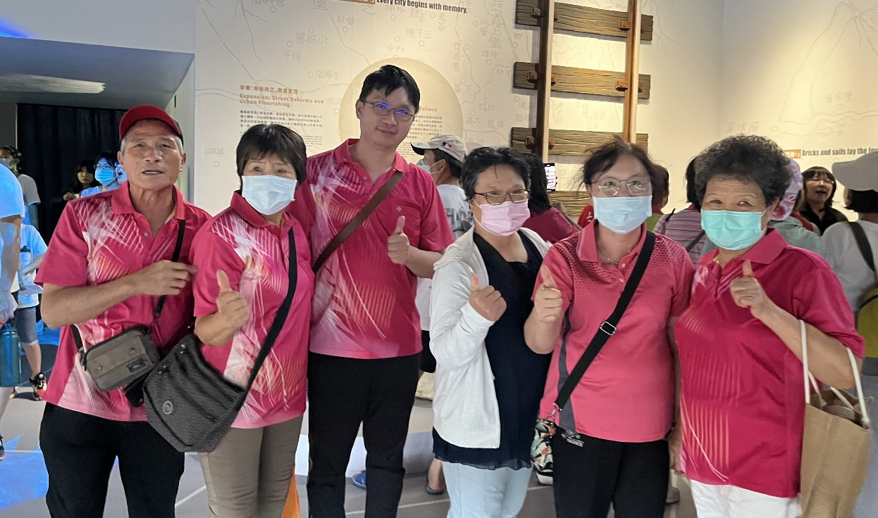 1141016-2025台灣設計展(彰化展區)-志工同遊 相本