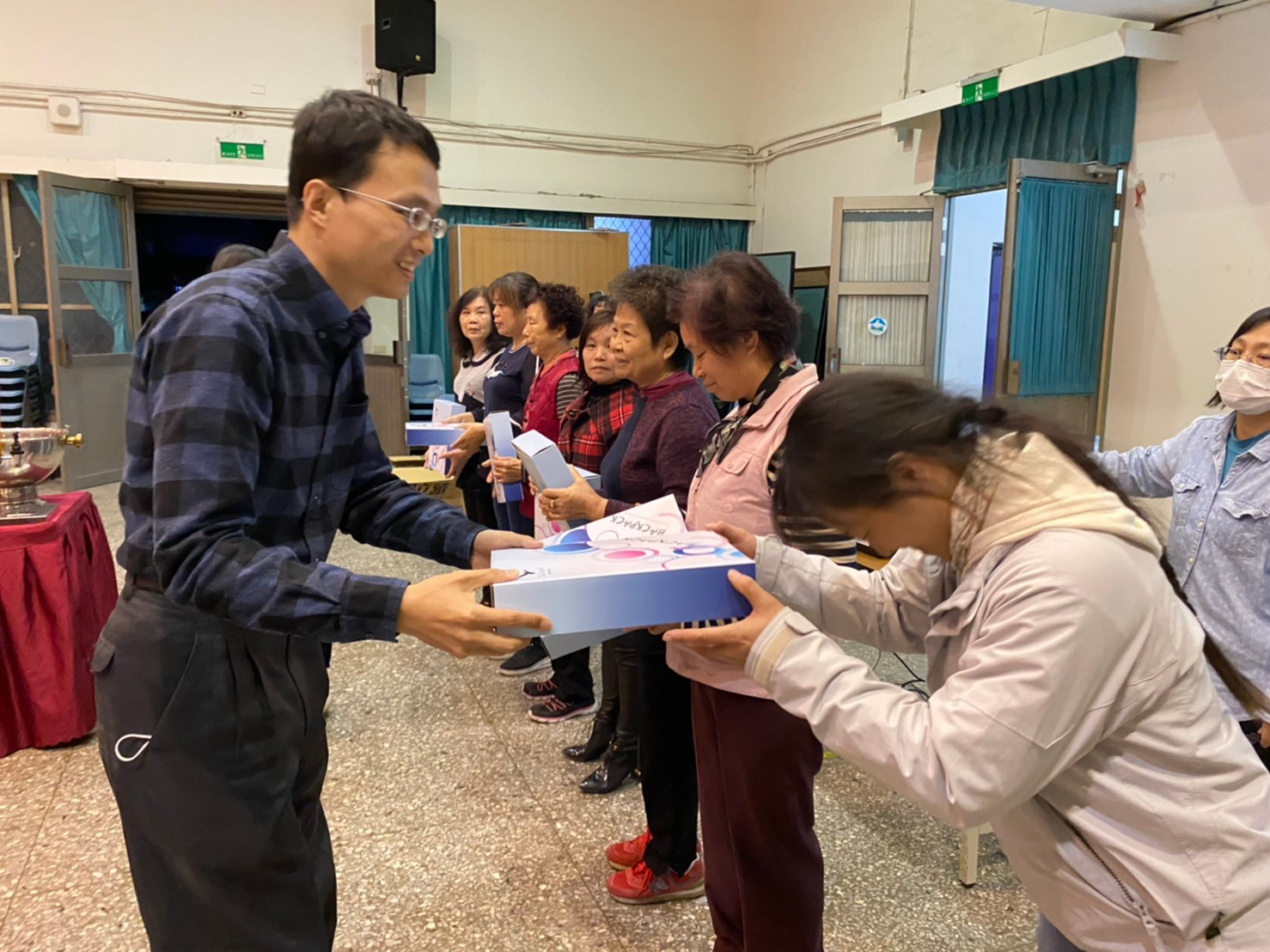 109年12月17日衛促會暨志工聯繫會照片8
