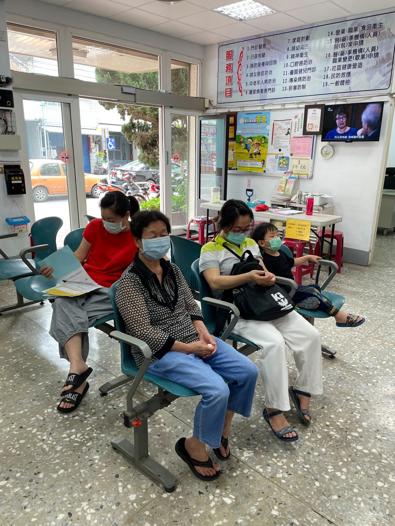1100504衛生所COVID-19疫苗開打照片2